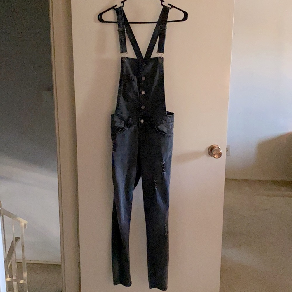 Black/grey overalls